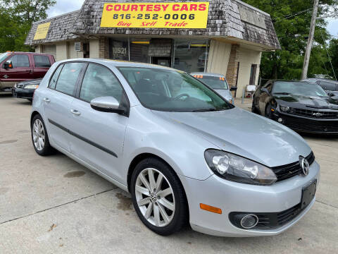 2011 Volkswagen Golf for sale at Courtesy Cars in Independence MO