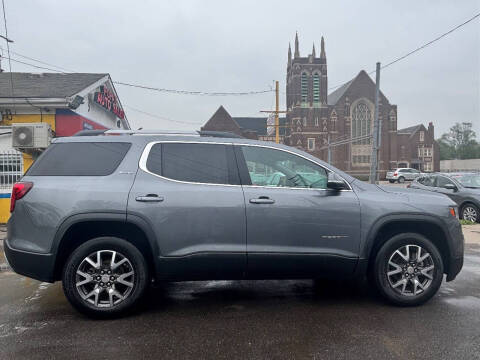 2022 GMC Acadia SLE