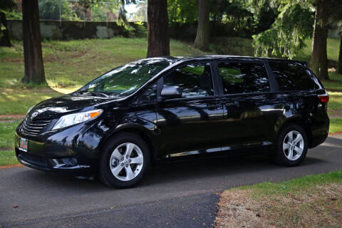 2017 Toyota Sienna L 7-Passenger
