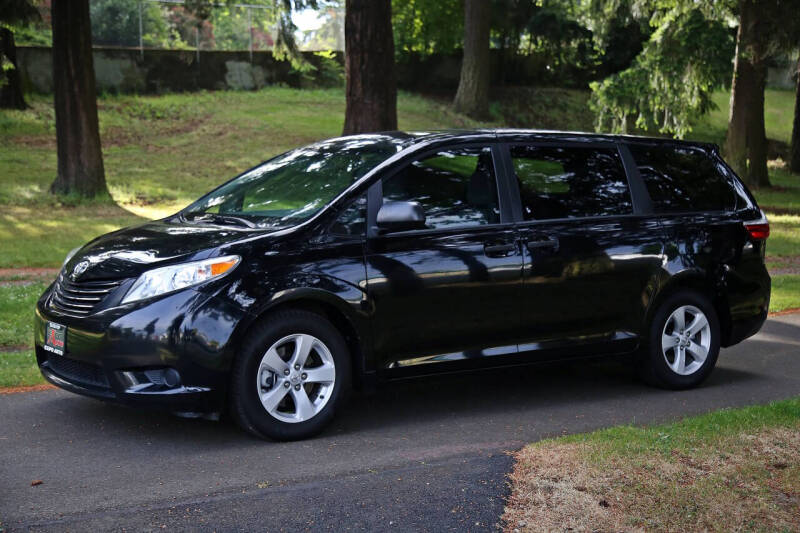 2017 Toyota Sienna L 7-Passenger