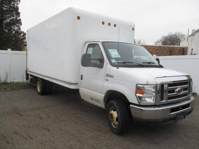 2013 Ford E-Series for sale at Bowlings Used Cars in Canton OH