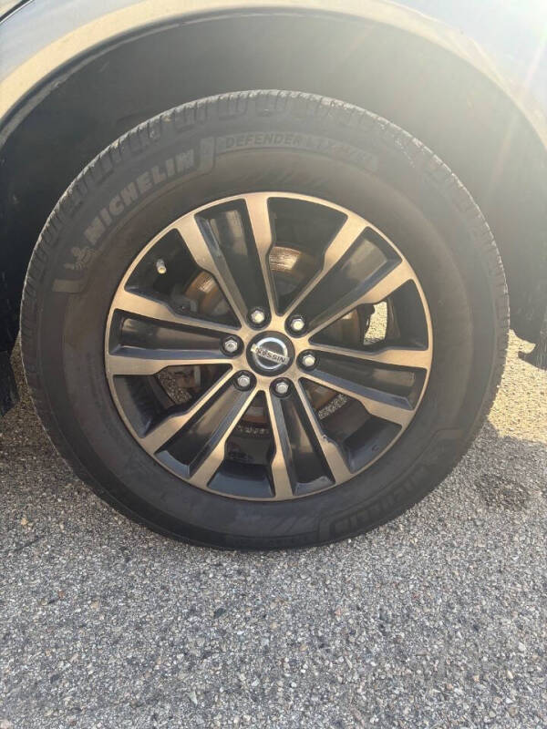 2017 Nissan Armada SL