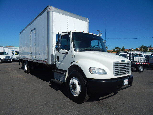 2016 Freightliner M2 106