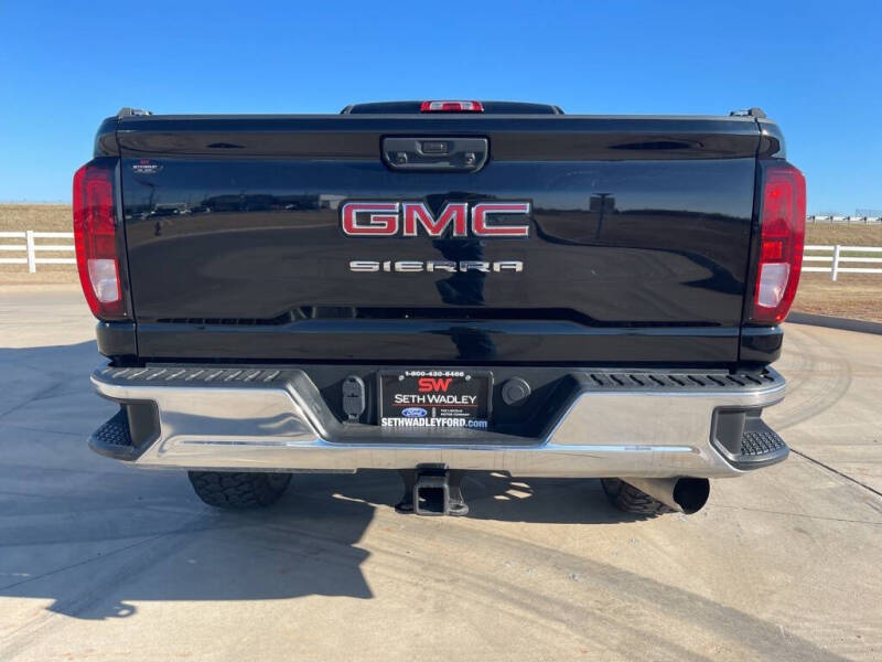 2023 GMC Sierra 2500HD Pro