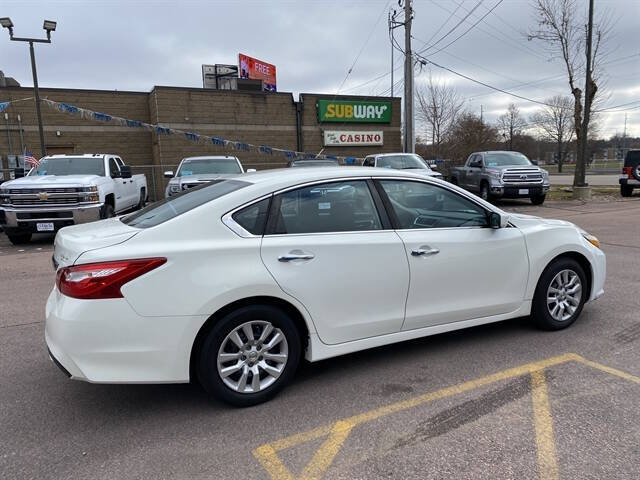 2016 Nissan Altima 2.5 S