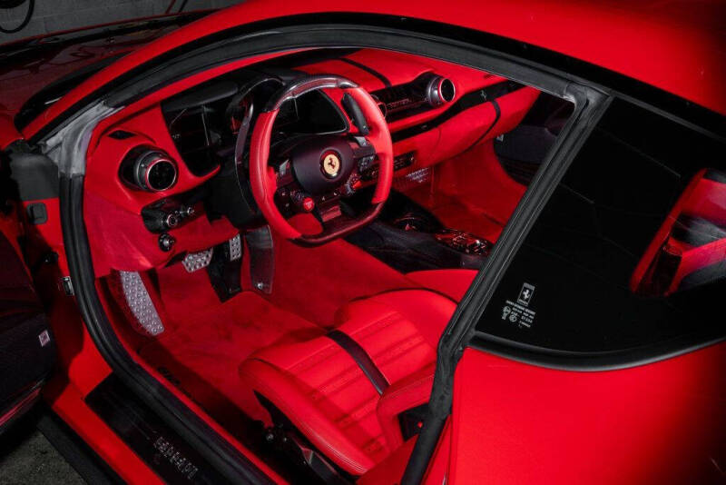 2022 Ferrari 812 Competizione