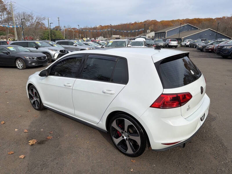 2017 Volkswagen Golf GTI SE