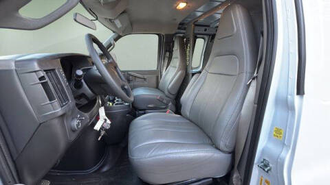 2025 Chevrolet Express 2500