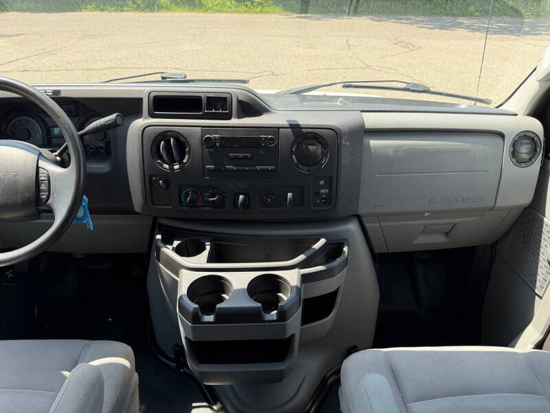 2014 Ford E-Series