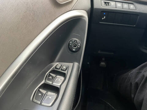 2017 Hyundai Santa Fe SE