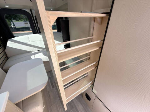 2025 Mercedes-Benz Sprinter