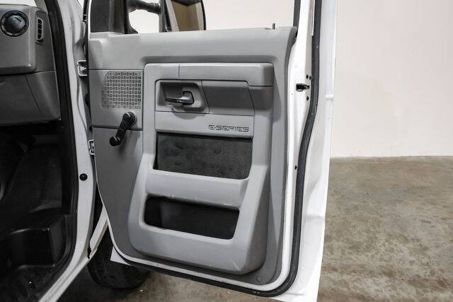 2011 Ford E-Series E-150