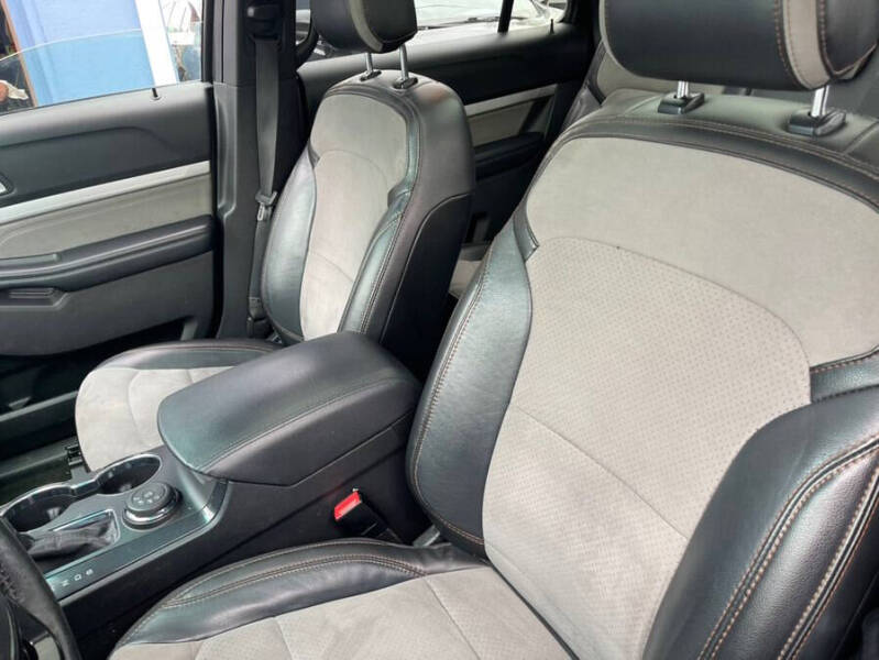 2017 Ford Explorer XLT