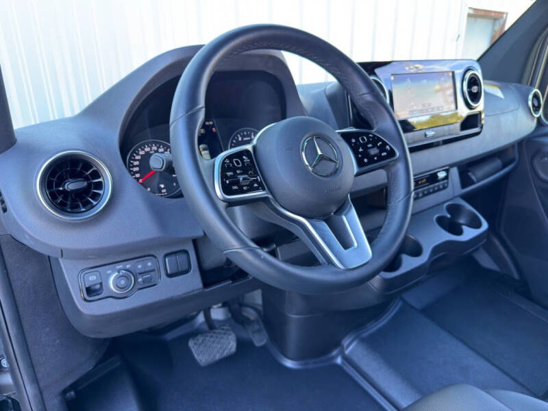 2024 Mercedes-Benz Sprinter 2500