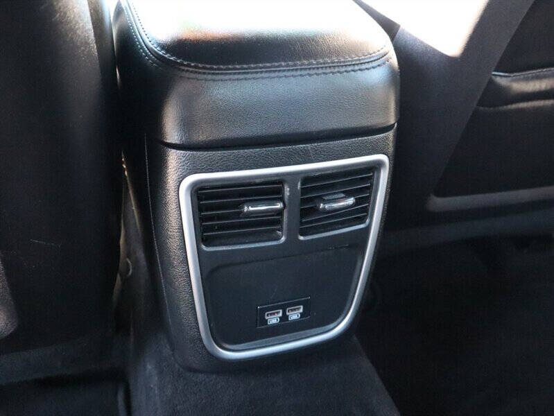 2018 Chrysler 300 Touring