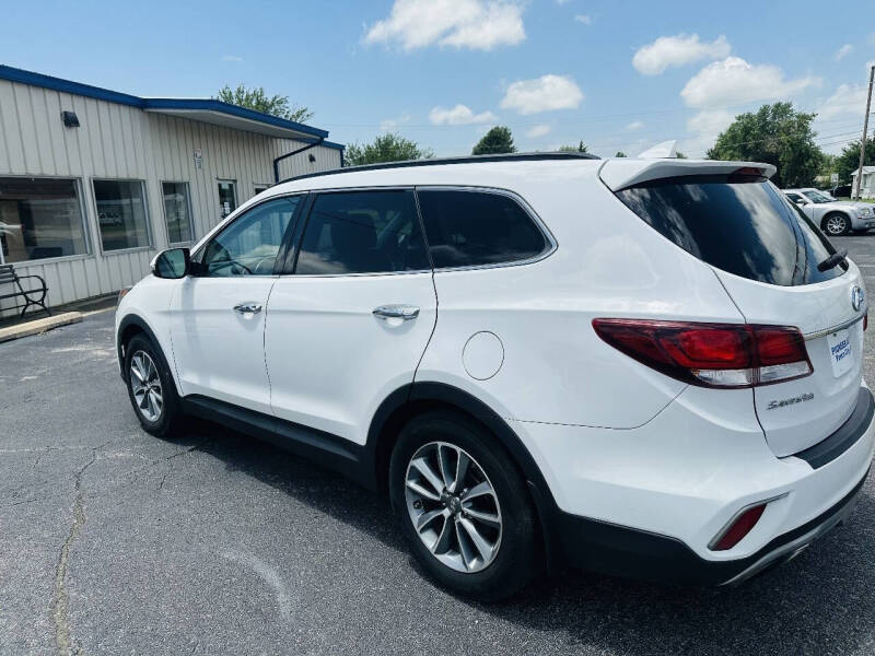 2017 Hyundai Santa Fe SE