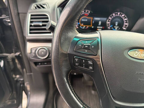 2017 Ford Explorer Platinum