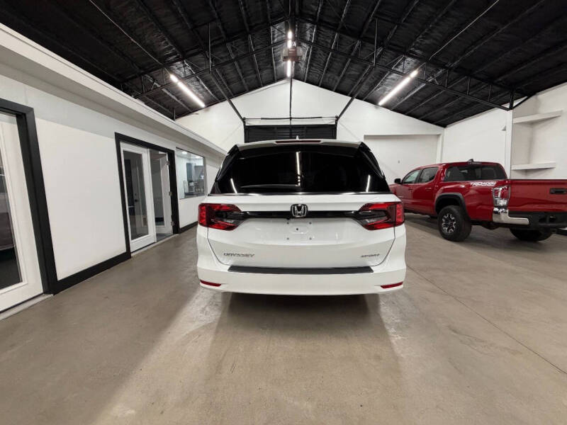 2023 Honda Odyssey Sport