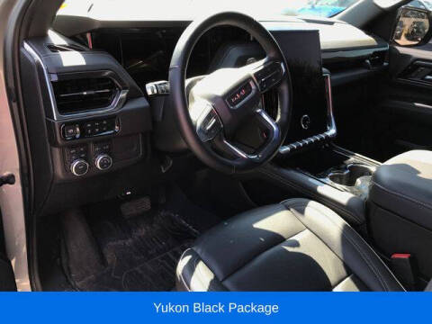 2025 GMC Yukon Elevation