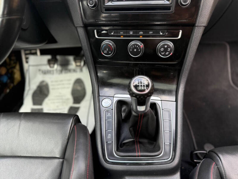 2015 Volkswagen Golf GTI S