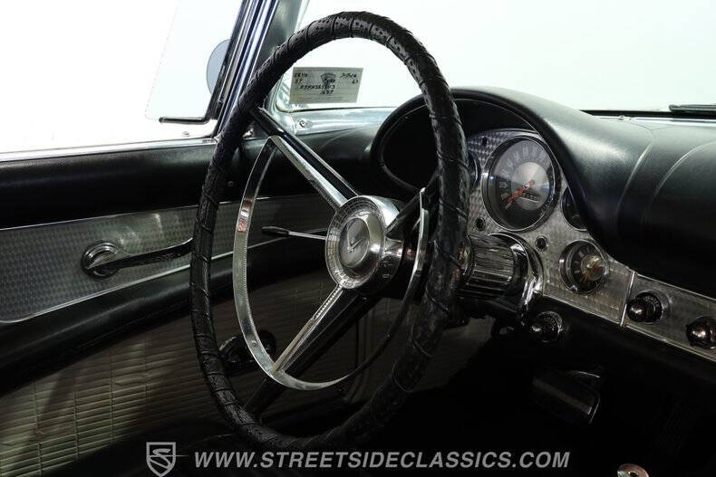 1957 Ford Thunderbird