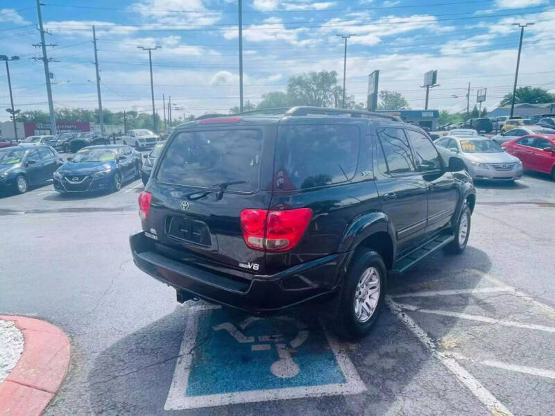 2005 Toyota Sequoia SR5