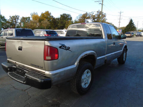 2000 Chevrolet S-10 LS