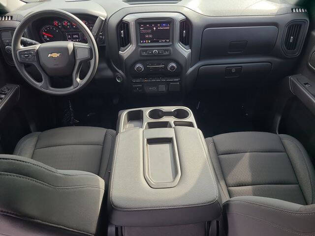 2024 Chevrolet Silverado 1500 Custom