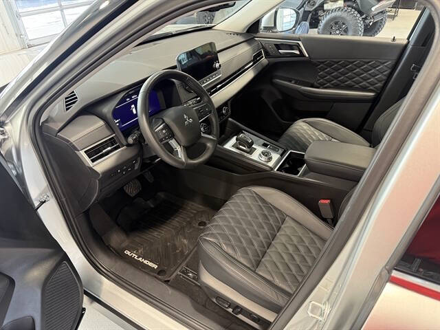 2025 Mitsubishi Outlander PHEV SEL