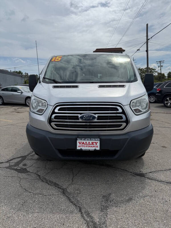 2015 Ford Transit XL's photo