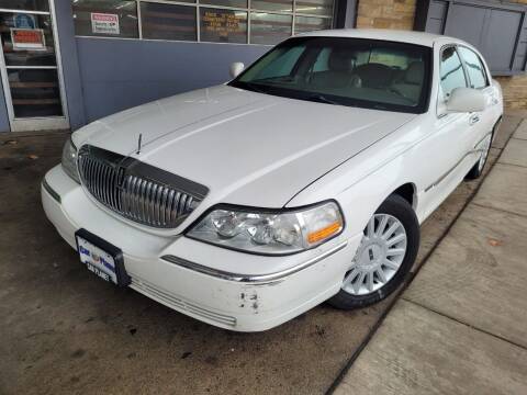 2005 Lincoln Town Car for sale at Car Planet Inc. in Milwaukee WI
