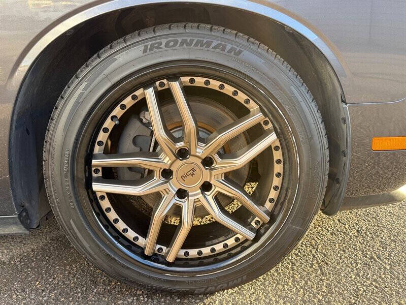 2013 Dodge Challenger R/T Plus