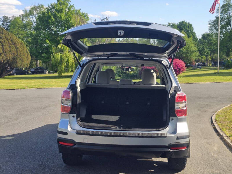 2014 Subaru Forester 2.5i
