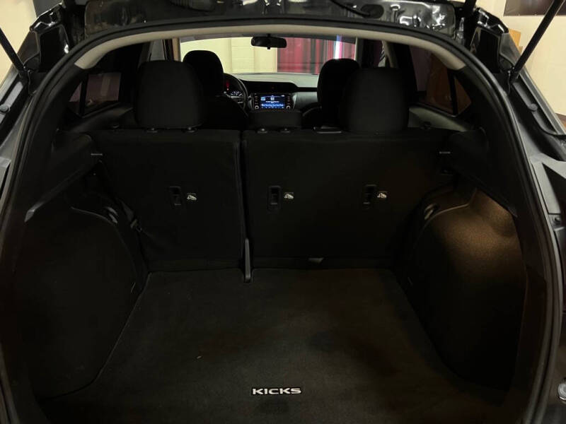 2021 Nissan Kicks SV