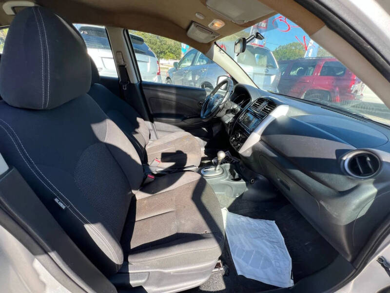 2017 Nissan Versa 1.6 S