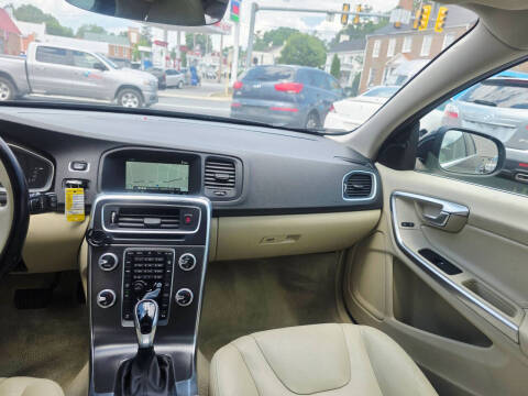 2015 Volvo V60 T5 Drive-E Premier