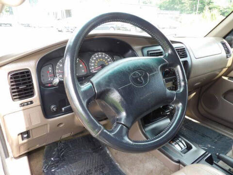 2002 Toyota 4Runner SR5
