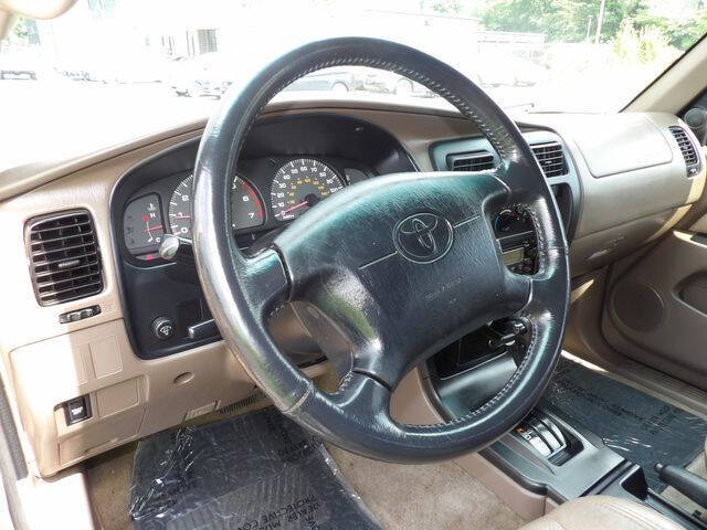 2002 Toyota 4Runner SR5