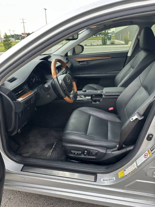 2013 Lexus ES 300h