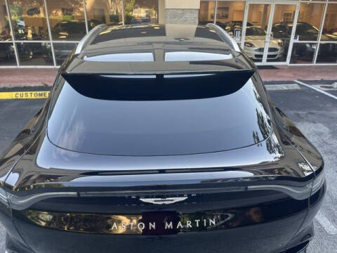 2022 Aston Martin DBX