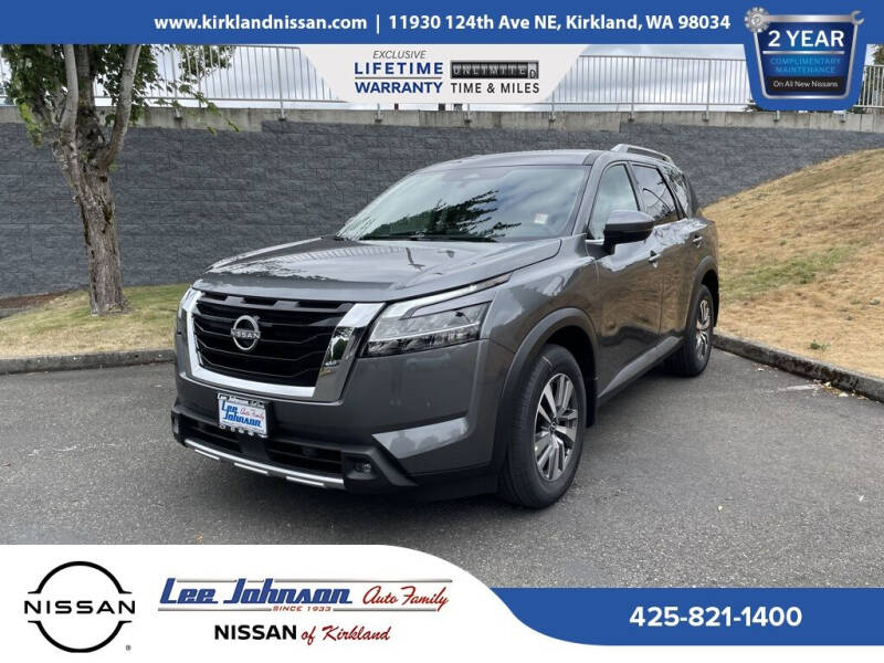 2022 Nissan Pathfinder SL
