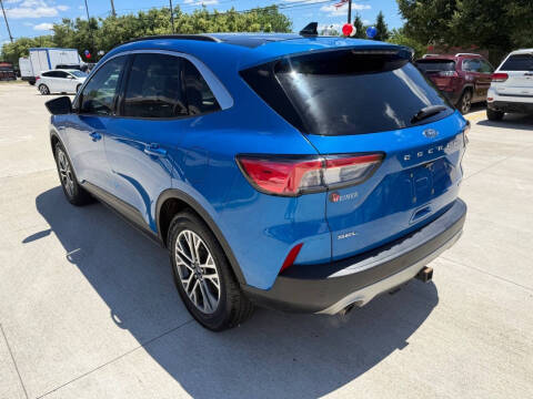 2020 Ford Escape SEL