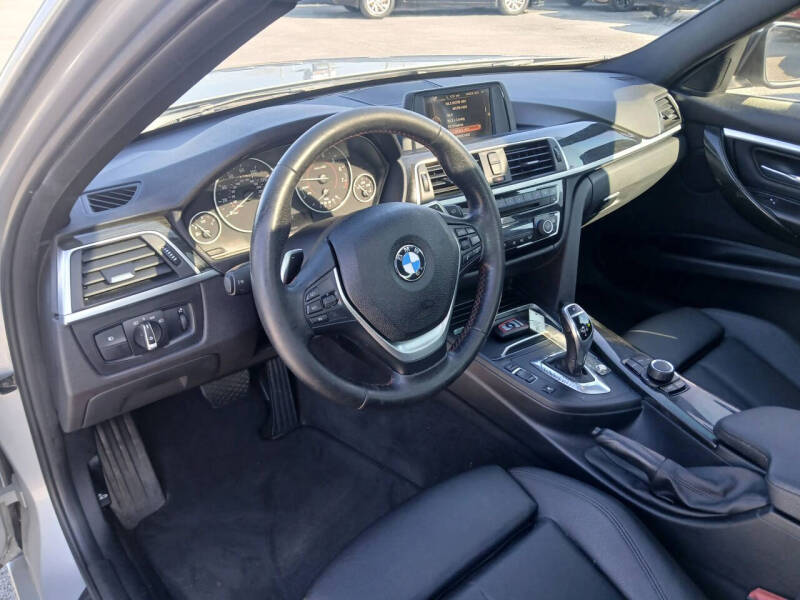 2017 BMW 3 Series 330i
