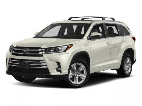 2017 Toyota Highlander for sale at Park Place Motor Cars in Rochester MN