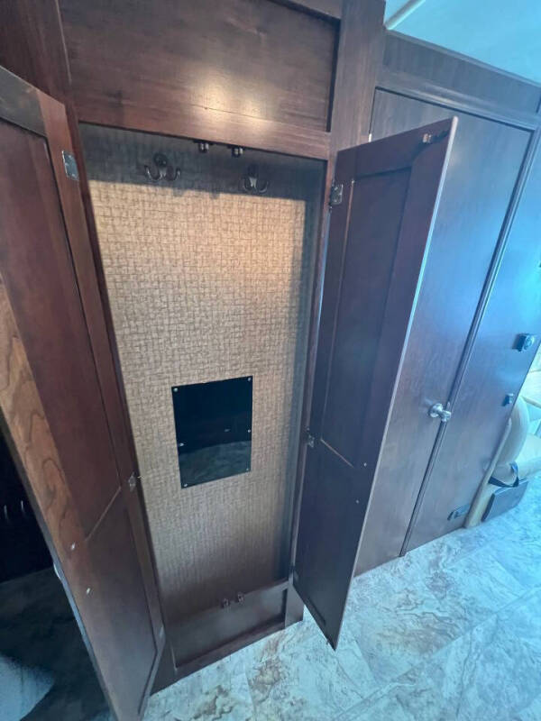 2015 Coachmen RV Pursuit 27KB