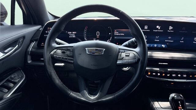2024 Cadillac XT4 Luxury