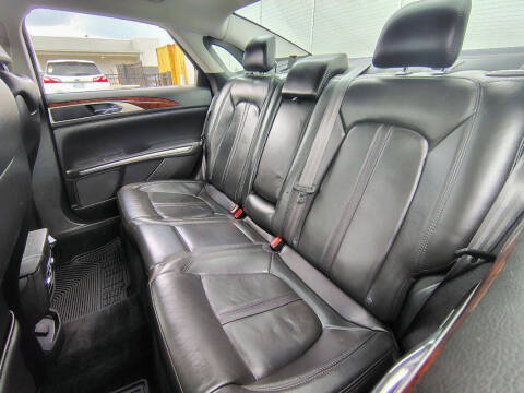 2014 Lincoln MKZ