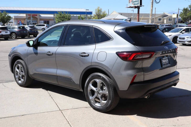 2025 Ford Escape ST-Line