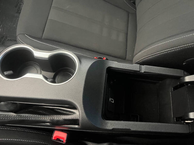 2022 Ford Mustang EcoBoost