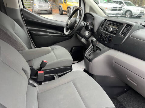 2017 Nissan NV200 SV